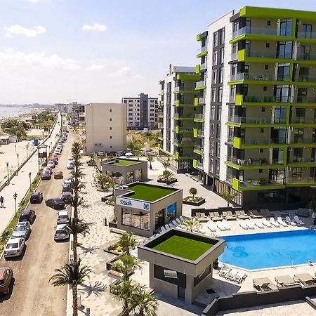 Alezzi Majestic Apartments 97 Navodari Luaran gambar