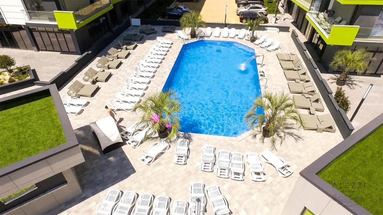 Alezzi Majestic Apartments 97 Navodari Luaran gambar